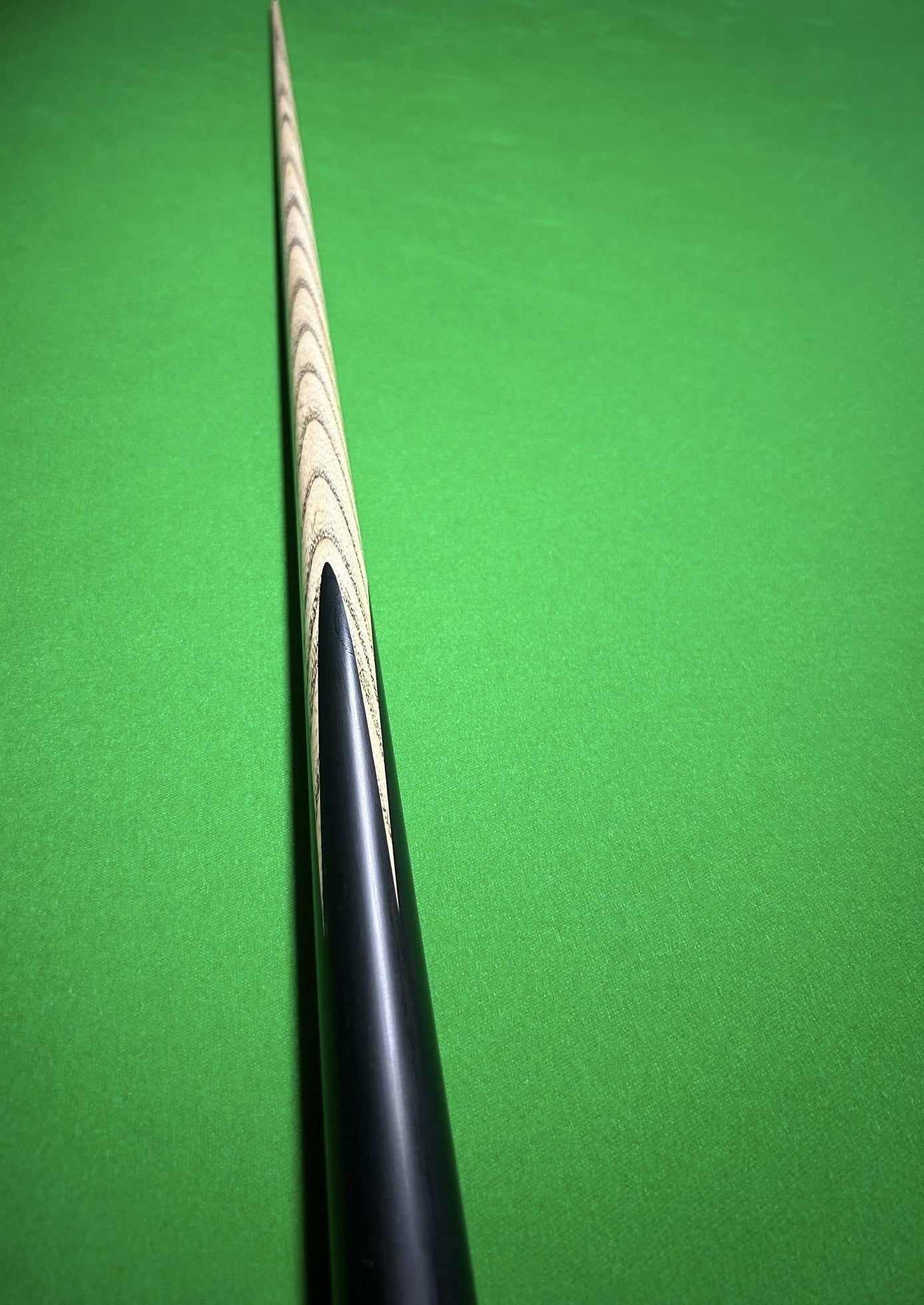 RT Cuesports Timeless 001 - ASH, 9.5MM, 59", 18.3OZ