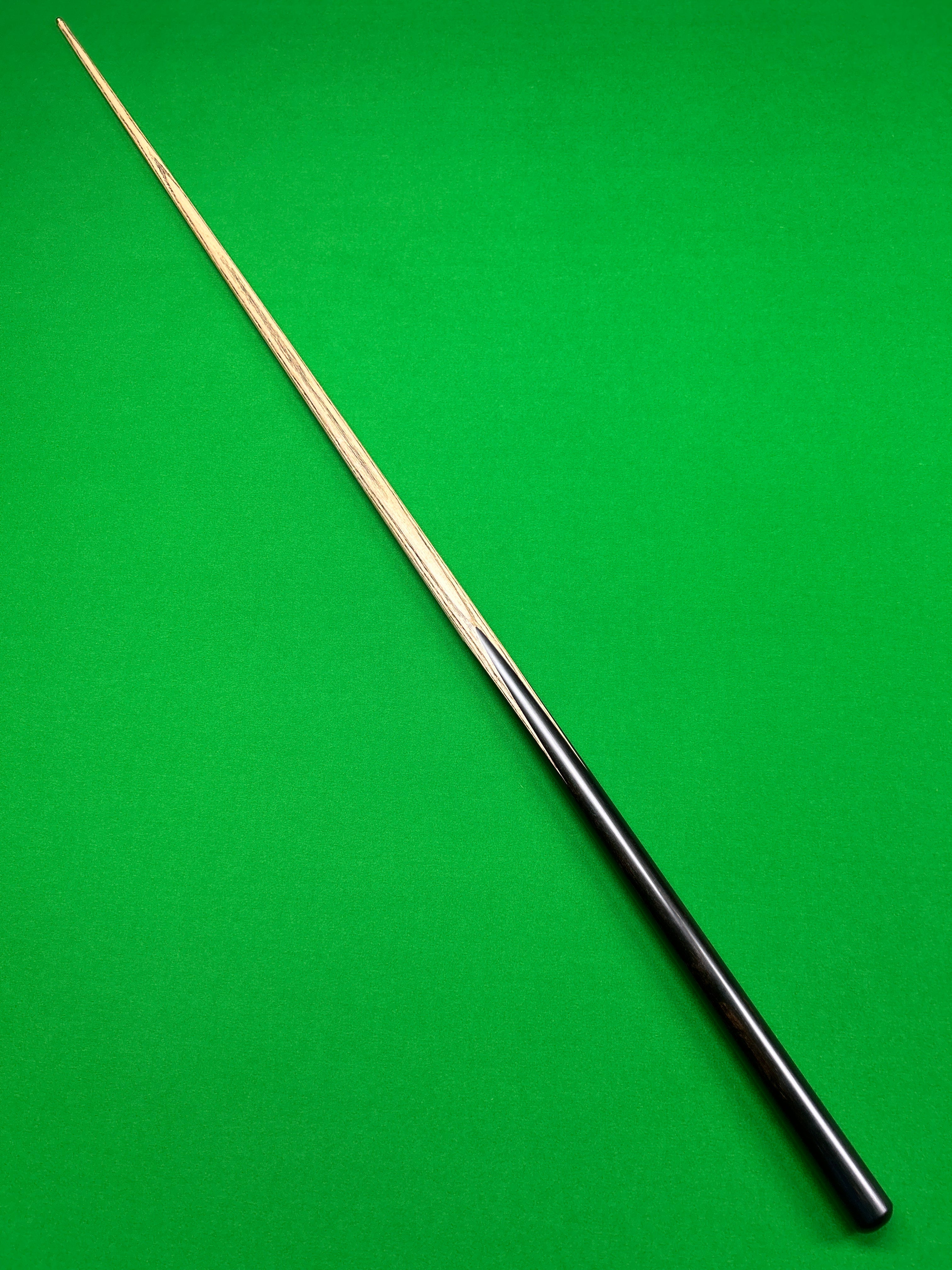 RT Cuesports Timeless 026 - ASH - 9.5mm - 59.5”